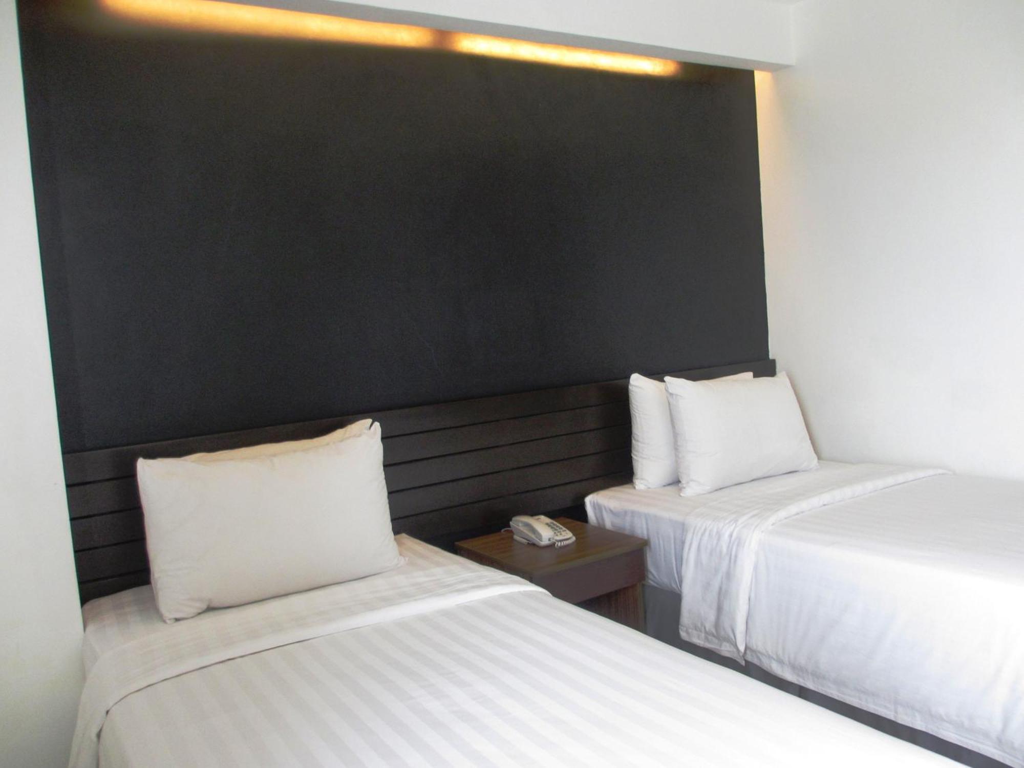 Cityscape Hotel Mandaue City Ngoại thất bức ảnh
